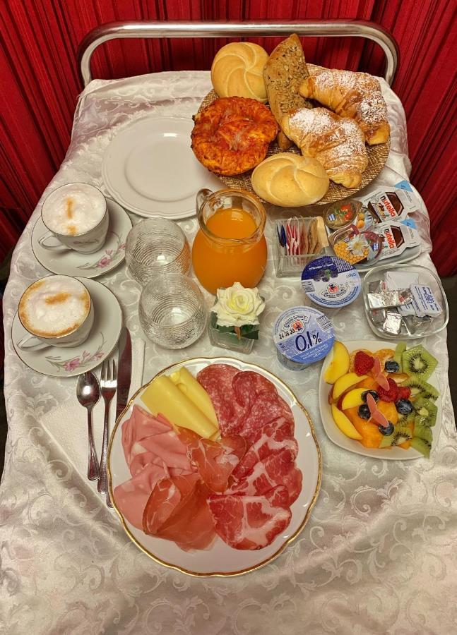 Residenza La Loggia Couette-café 2*