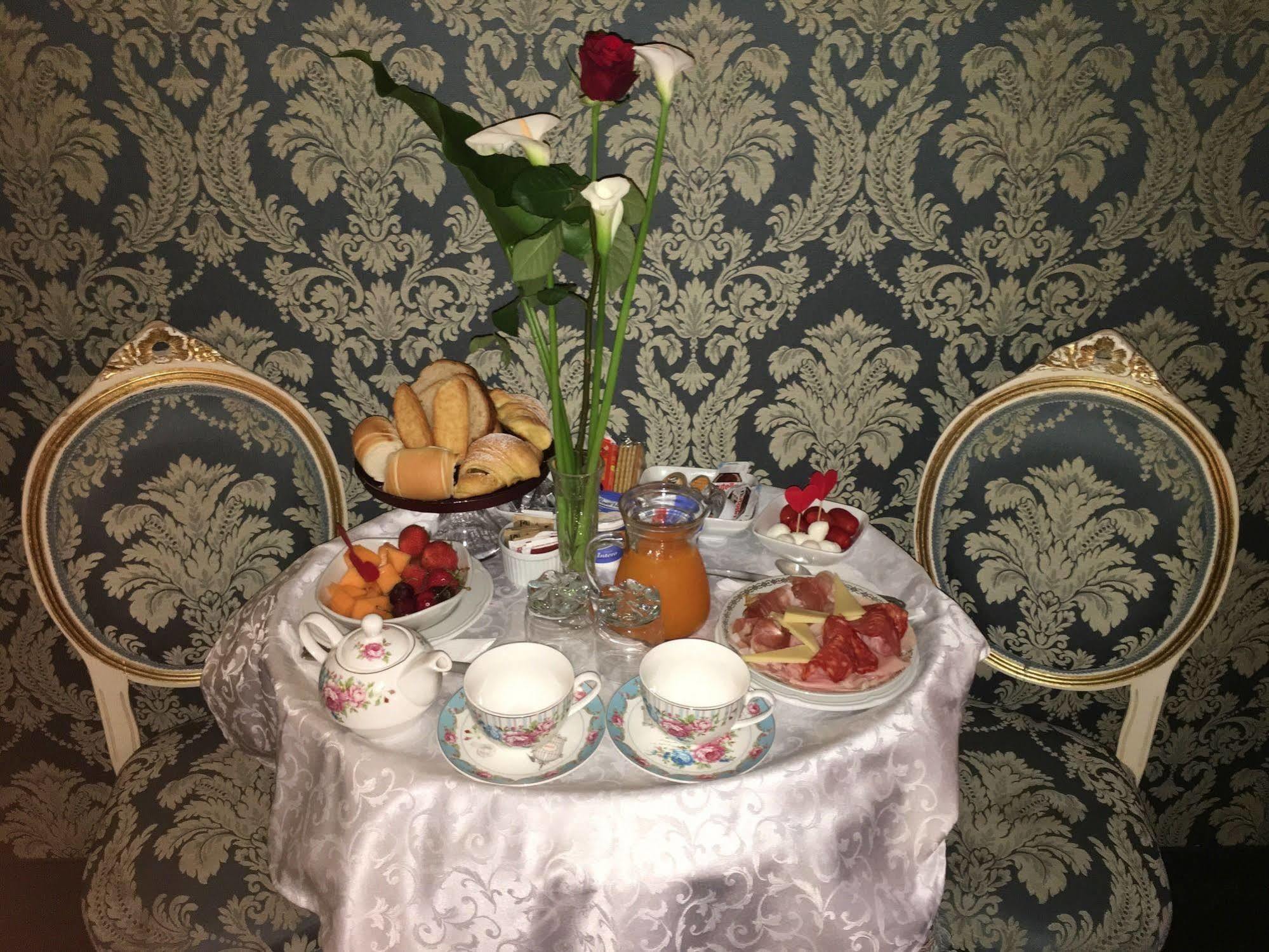 Couette-café Residenza La Loggia 2*