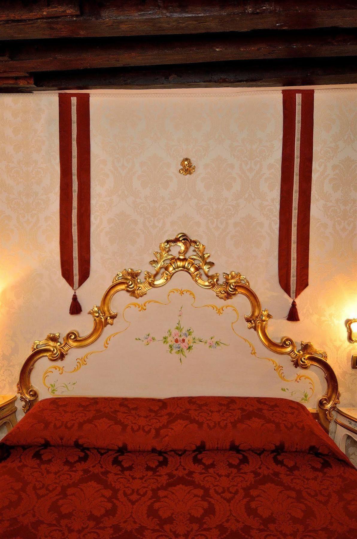 Residenza La Loggia Couette-café